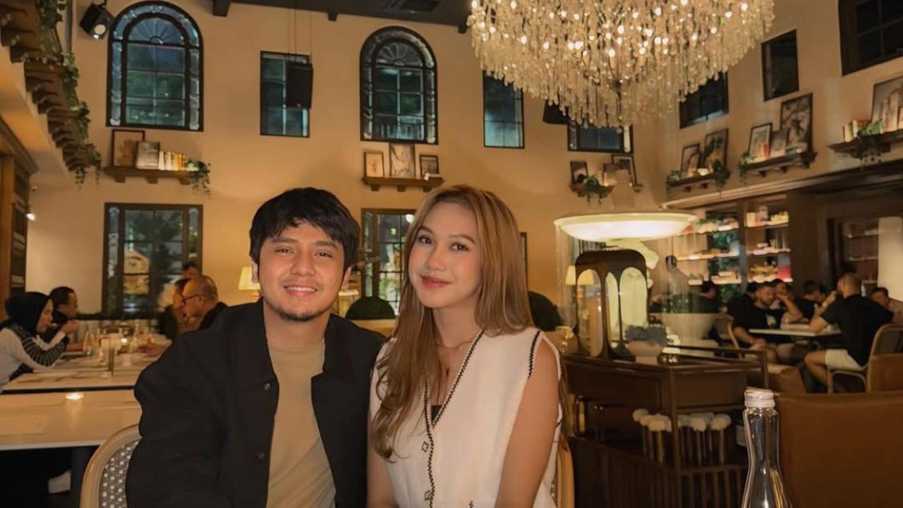 Profil Arbani Yasiz, Perjalanan Karier dari Model hingga Aktor Layar Lebar
