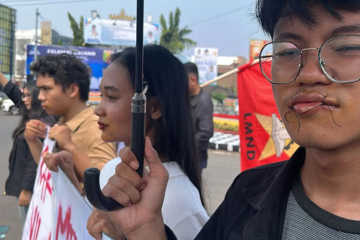 Mahasiswa yang Jahit Mulut Saat Prabowo Datang ke Lampung : Kurangi Arogansi dan Terima Kritik