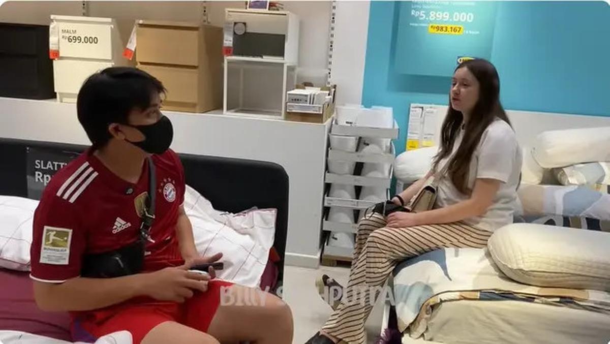 Hamil Anak Pertama, Ini 6 Potret Billy Syahputra dan Vika Beli Persiapan Kelahiran Bayi