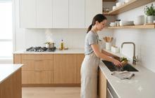 10 Model Dapur yang Tetap Bersih Meski Sering Terkena Cipratan Air, Panduan Material & Desain