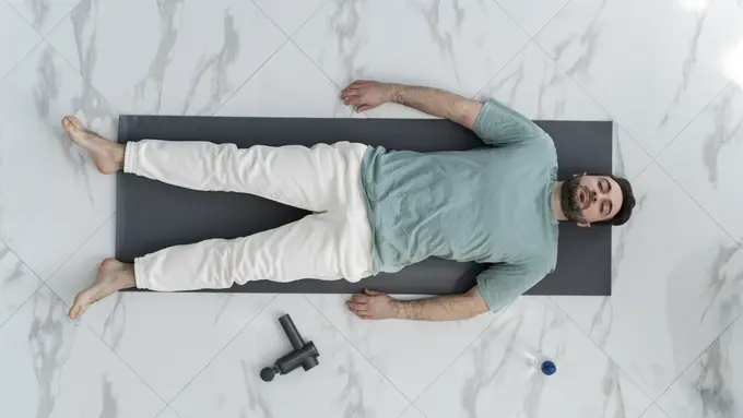 Manfaat 'Floor Time' Bagi Kesehatan (photo by freepik.com)