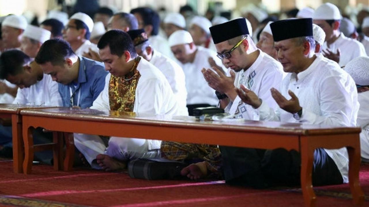 Manasik umroh dan dzikir akbar di Masjid Istiqlal