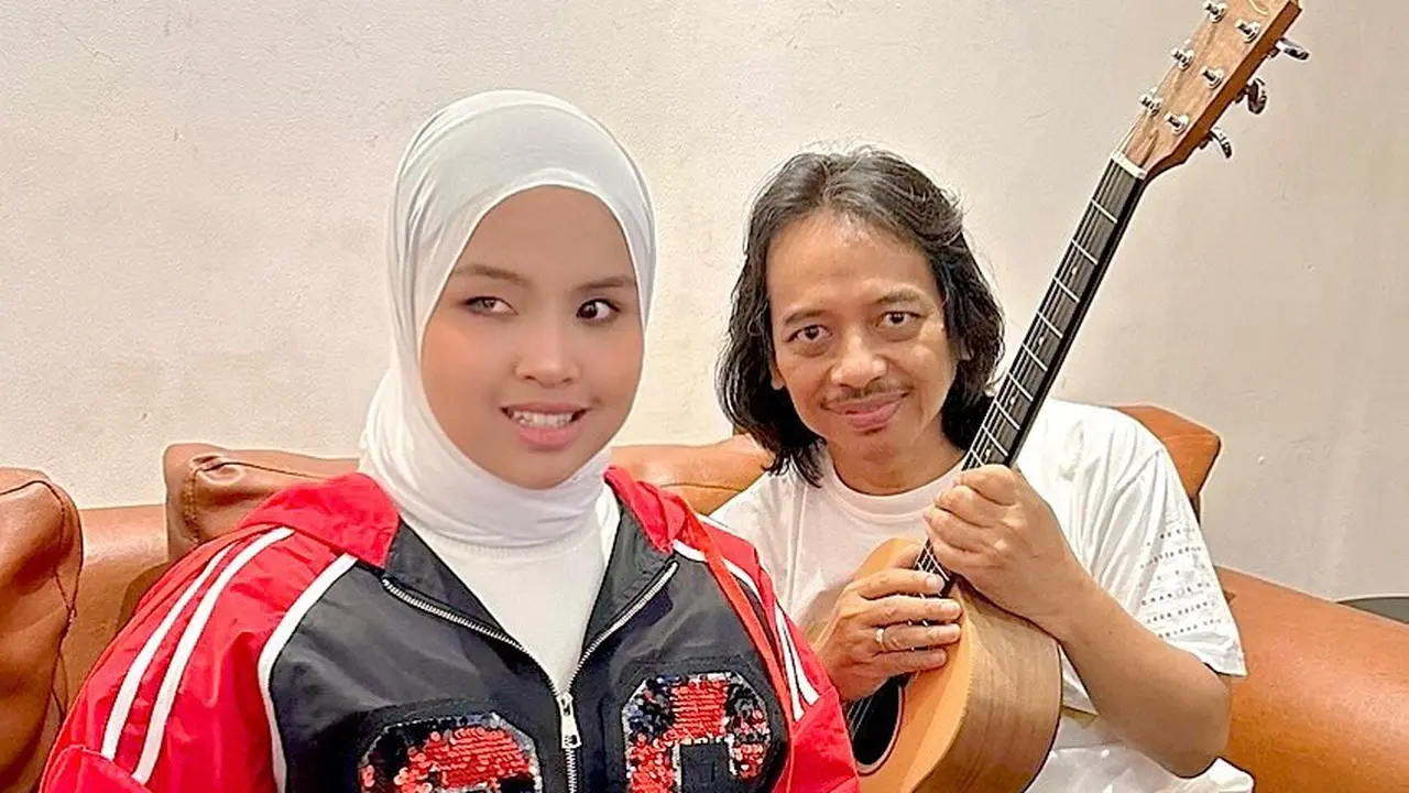 Putri Ariani dan Dewa Budjana. (Instagram/ arianinismaputri)