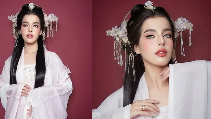 Potret Tasya Farasya Jajal Makeup Douyin. (instagram: tasyafarasya/fauziaahanum)