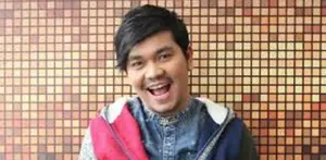 Kemesraan yang dipamerkan Deddy Courbuzier dan Chika Jessica menurut Indra Bekti bukan settingan