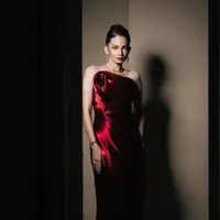 Intip penampilan Enzy Storia yang menyala dengan perhiasan mewah dari Bvlgari (@enzystoria)