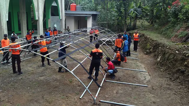 Tanah bergerak