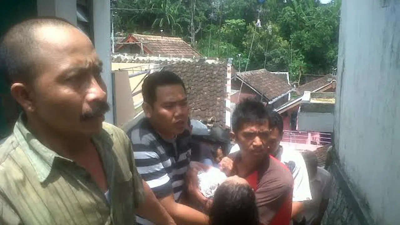 Ingin Bunuh Diri, Wanita Hamil Lompat dari Ketinggian 30 Meter