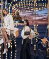 Louis Vuitton mengundang kamu untuk memulai petualangan magis melalui kampanye Liburan terbarunya, yang berfokus pada perjalanan dengan carousel yang dipenuhi pesona. Dikelilingi oleh pemandangan salju yang menakjubkan, carousel ini menunggu para pengunjung untuk merasakan perjalanan yang memikat, mengarungi adegan-adegan bak mimpi, merayakan semangat perjalanan yang menjadi inti dari Louis Vuitton serta kegembiraan musim liburan untuk semua orang. [Dok/Louis Vuitton].