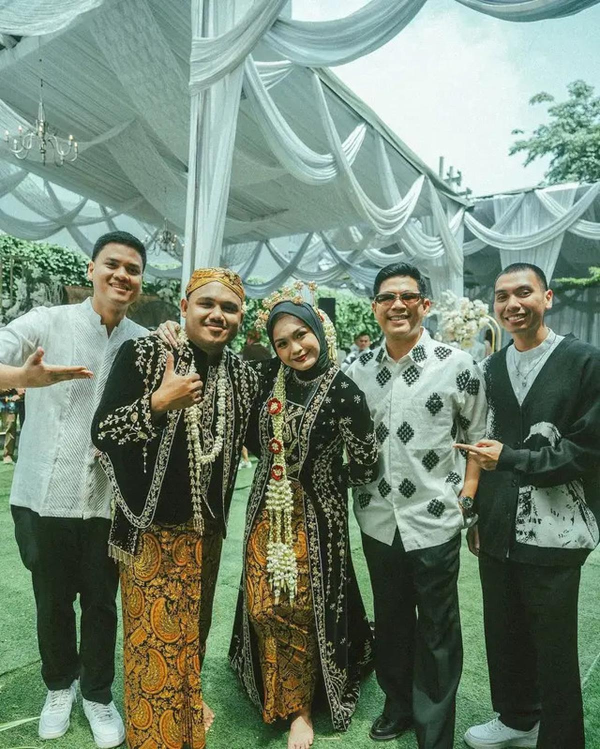 6 Potret Salma Salsabil dan Dimansyah Laitupa Resmi Nikah Pakai Adat Jawa