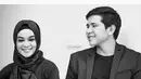Haykal Kamil dan istrinya, Tantri Namirah, menikmati ramadhan tahun ini bersama-sama. Menjadi kali pertama bagi mereka menjalani bulan ramadhan sebagai sepasang suami dan istri.  (Instagram/haykalkamil)