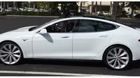 Oprah Winfrey beli Tesla Model S (Foto: instagram.com/oprah/). 