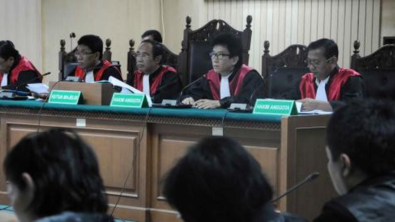Terbukti korupsi SHS, dua eks pejabat ESDM dibui 9 dan 4 tahun