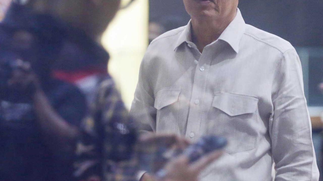 FOTO:  Eks Anggota BPK Ahmadi Noor Supit Diperiksa KPK Terkait Dugaan Korupsi Iklan Bank BJB