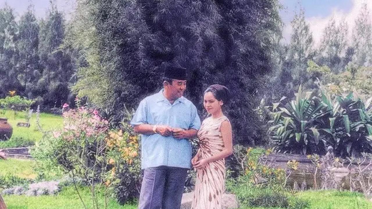 6 Potret Lawas Dewi Soekarno dan Soekarno, Setia Dampingi ketika Acara Kenegaraan