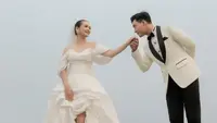 Dea Annisa & Mazaki Achmad Bagikan Potret Prewedding Terbaru