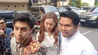 Thariq Halilintar dan Aaliyah Massaid di Polda Metro Jaya, Jumat (30/8/2024). (Dok. via M. Altaf Jauhar)