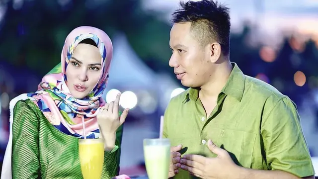 [Bintang] Angel Lelga dan Vicky Prasetyo