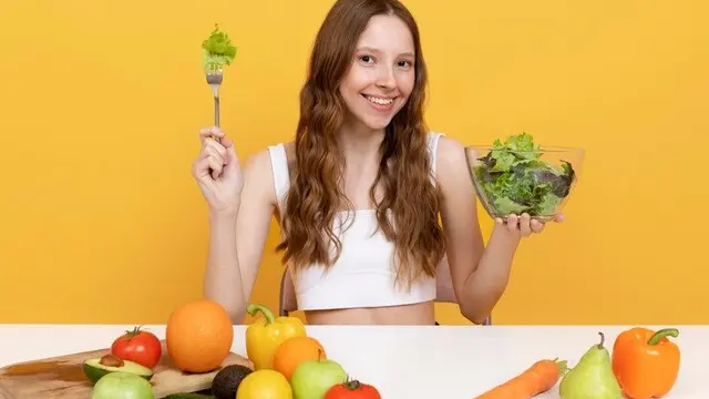 Sayur dan Buah yang Wajib Dikonsumsi Setiap Hari (Foto/Sumber: Freepik)