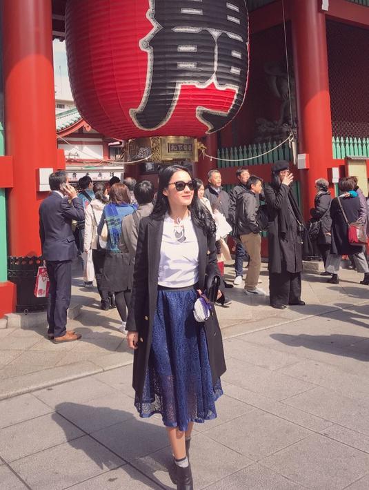 Jepang juga sudah dijelajahi oleh Devina Kirana. Ia mengabadikan momen seru di sana dalam sebuah jepretan foto. (Foto: Instagram/@kiranadevina)