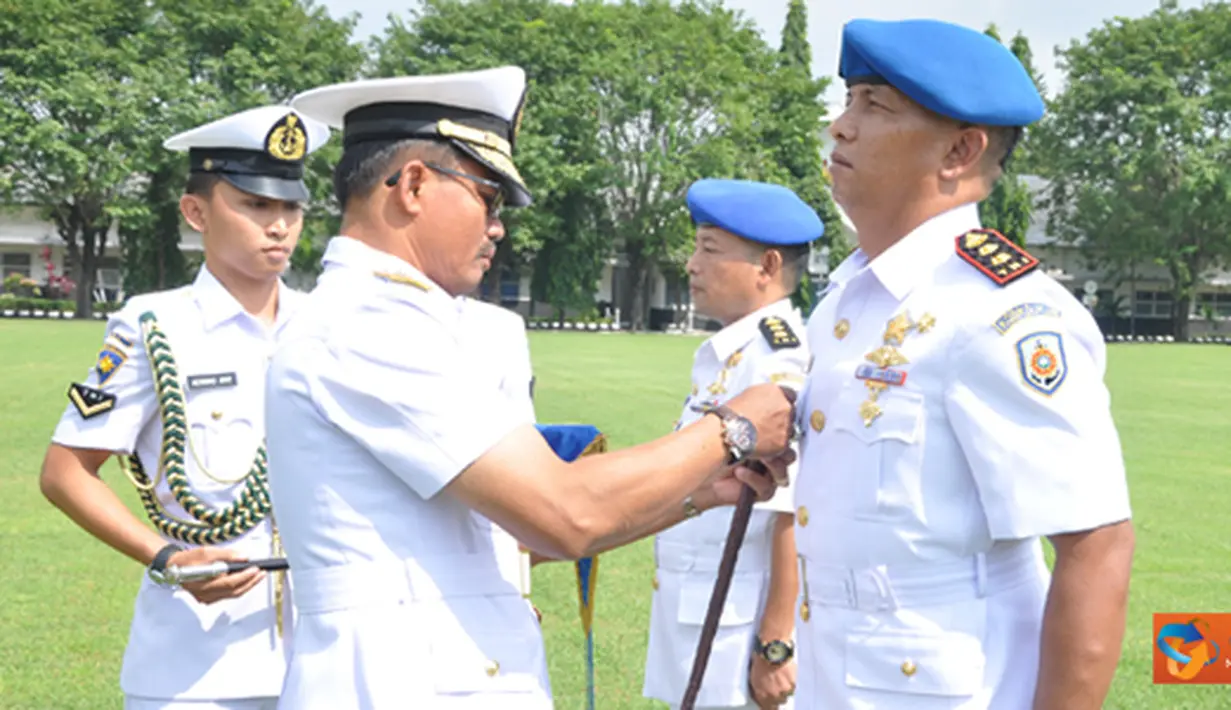 Citizen6, Surabaya: Sertijab yang digelar di lapangan Laut Seram tersebut, dilaksanakan dengan upacara militer dengan komandan upacara Letkol Laut (PM) Setiawan. (Pengirim: Penkobangdikal)