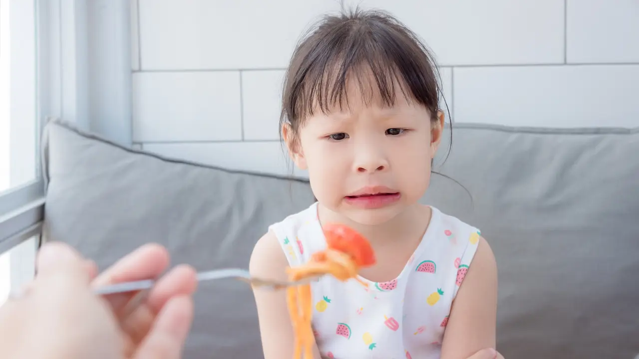 Picky Eater Adalah Suka Pilih-Pilih Makanan, Ini Penyebab dan Cara Mengatasinya