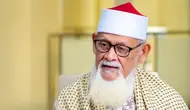 Siapa Waled NU, Kalahkan Miftachul Akhyar dan Said Aqil di Voting Tim AHWA