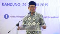 Gubernur Jabar Ridwan Kamil dalam acara pembukaan Rapat Kerja Teknis (Rakernis) ke-9 Komisi Informasi se-Indonesia di Hotel Courtyard Marriot, Kota Bandung.