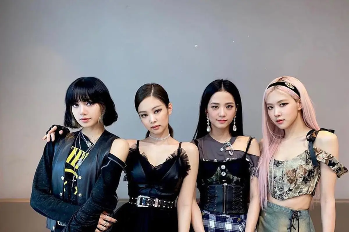 Gaya pakaian Blackpink