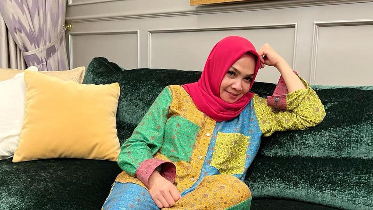 4 Momen Rieta Amilia Memasak Bubur Kampiun untuk Menu Buka Puasa, Menggugah Selera