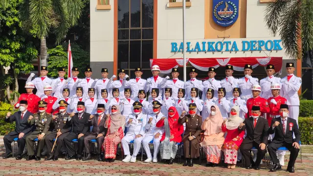 Tim Paskibraka Upacara HUT ke-77 RI di Balai Kota Depok