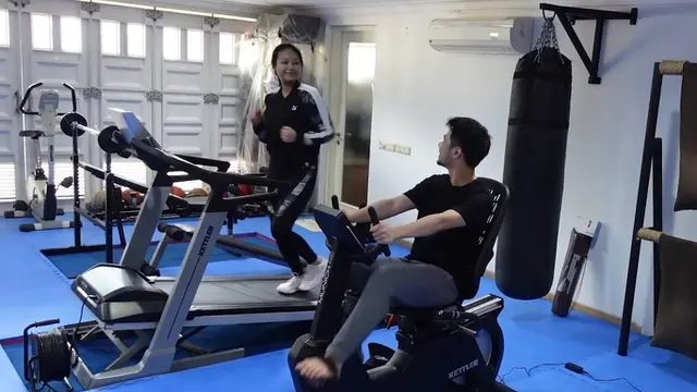 Punya Tempat Gym, Ini 7 Momen Seru Sisca Kohl dan Jess No Limit Olahraga Bareng