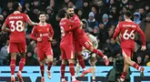 Mohamed Salah menjadi tokoh kemenangan Liverpool saat mengancurkan Manchester City dalam lanjutan Liga Inggris 2024/2025 di Etihad Stadium, Minggu (23/2/2025) malam WIB. (AFP/Paul Ellis)