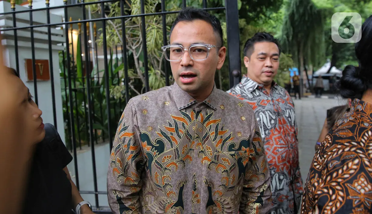 Raffi Ahmad mengatakan kehadirannya terkait kesiapannya untuk membantu Prabowo di masa mendatang. (Liputan6.com/Angga Yuniar)