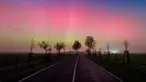 Gambar ini menunjukkan Aurora Borealis pada malam 6 Maret 2016 di Lietzen, dekat Brandenburg, Jerman bagian timur. Aurora Borealis merupakan fenomena berupa pancaran cahaya yang menyala pada lapisan ionosfer. (AFP/dpa/Patrick Pleul/Jerman)