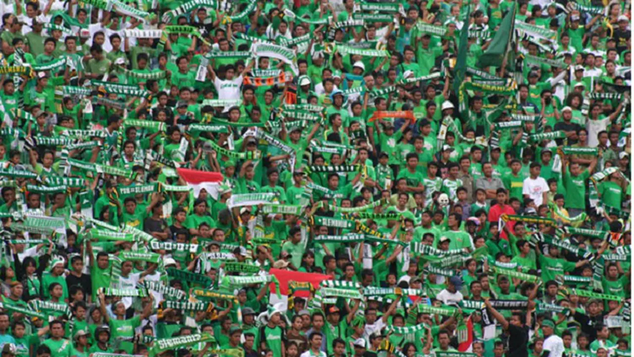 Bonek Persebaya Surabaya.