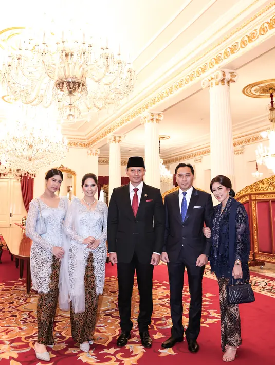 Sedangkan Aliya Rajasa yang turut hadir mendampingi suaminya, Ibas, tak kalah menawan. [Foto: Document/Bintang Radityo]