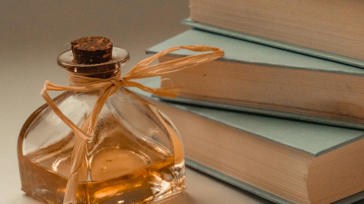 Sentuhan Lembut yang Tahan Lama, Rekomendasi Parfum Aroma Teh yang Cocok Untukmu
