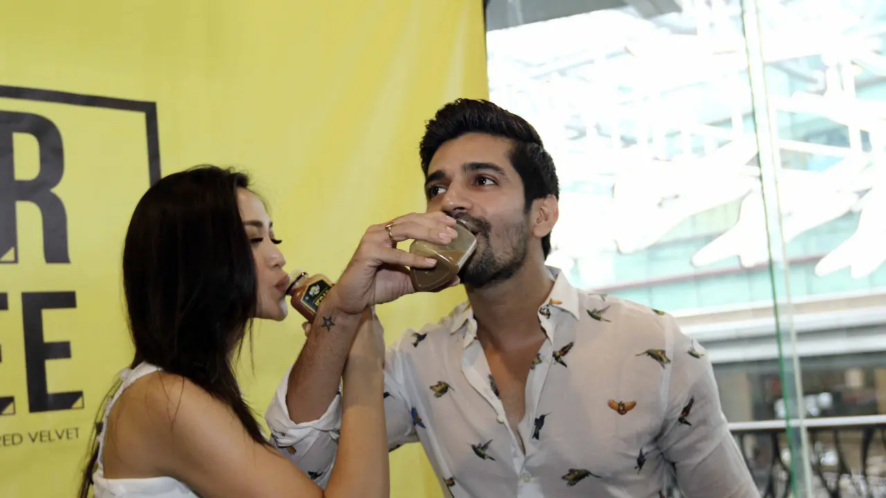 [Bintang] Jessica Iskandar dan Vishal Singh