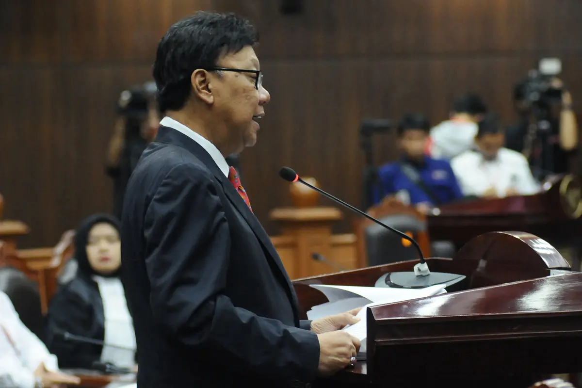 Dua Menteri Hadiri Sidang Gugatan Perppu Ormas
