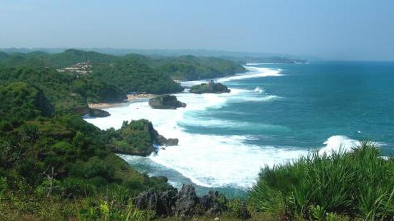 Pantai Parangkusumo, gerbang istana Nyi Roro Kidul
