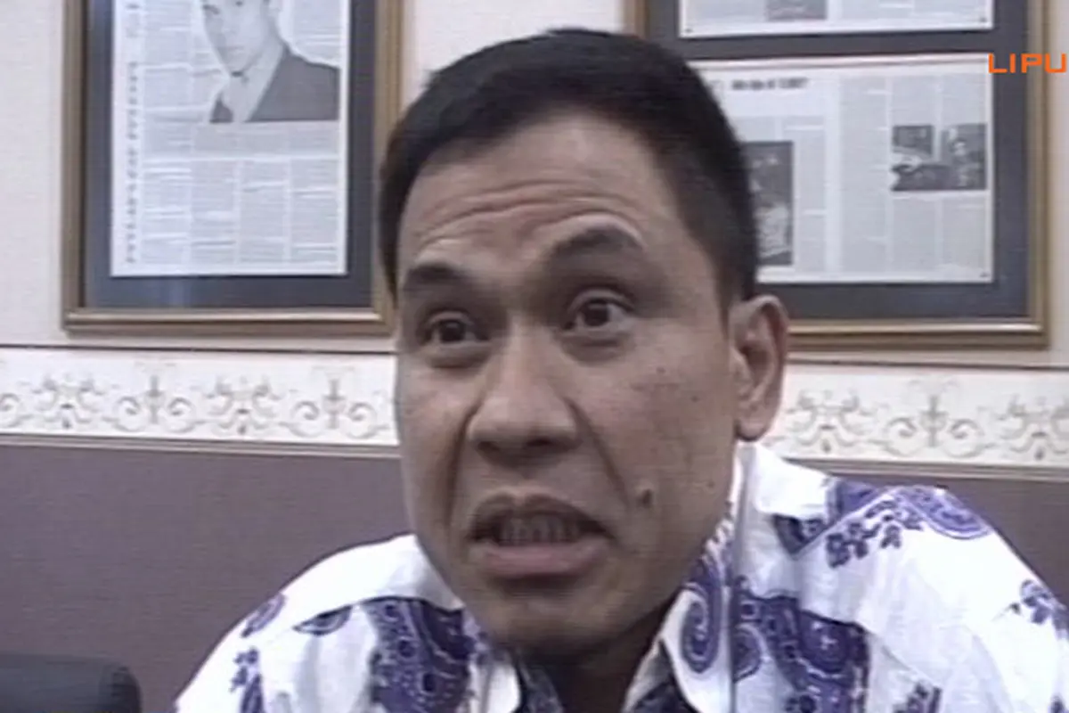 munarman-sampah-130628b.jpg
