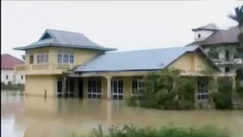 Segmen 1: Banjir Jambi hingga Razia Penginapan WNA