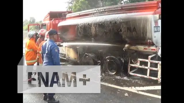 Truk Solar Pertamina Terbakar di Semarang