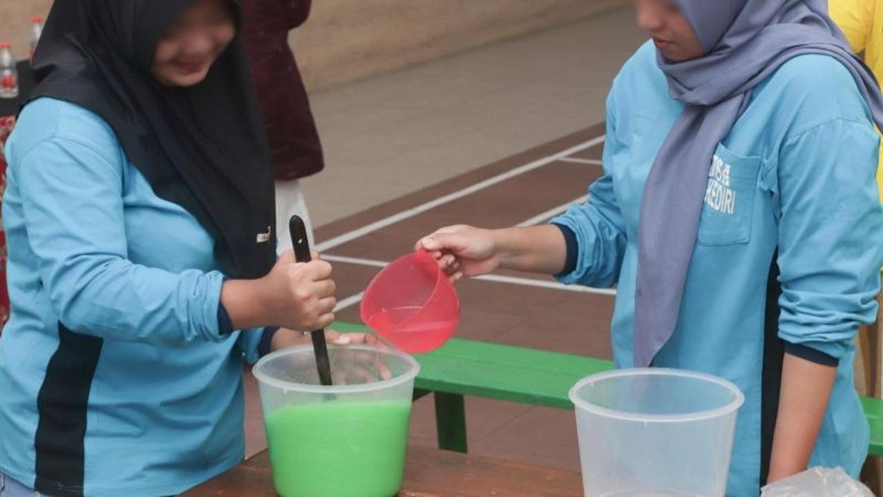 Fakta Unik: Warga Binaan Lapas Kediri Kini Jago Bikin Sabun Alami, Bekal Mandiri Usaha Setelah Bebas!