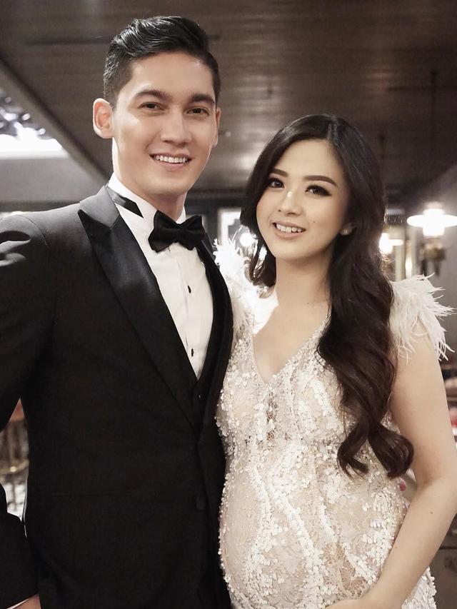Samuel Zylgwyn dan Franda Dikaruniai Anak Pertama - ShowBiz Liputan6.com
