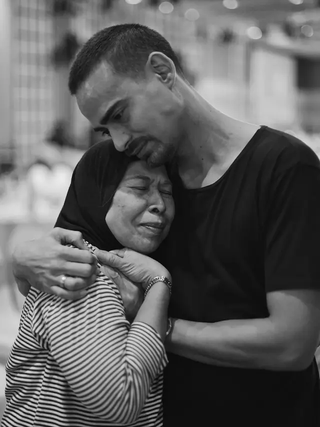 Ungkap Curahan Duka, Ini 6 Kenangan Manis Ibunda dan Mendiang Ashraf Sinclair