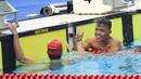 Atlet Indonesia Aris Wibawa berselebrasi usai menang pada babak final putra 100 meter gaya dada SB7 para renang Asian Para Games 2018 di Aquatic Center, GBK, Jakarta, Senin (8/10). Aris berhasil meraih perak dalam kelas tersebut. (Merdeka.com/Imam Buhori)