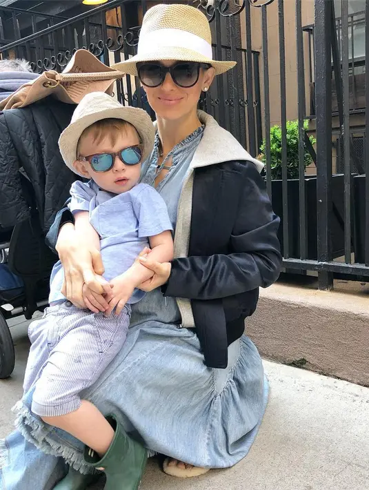 Pasalnya, Hilaria didiagnosa terkena penyakit pneumonia. (instagram/hilariabaldwin)