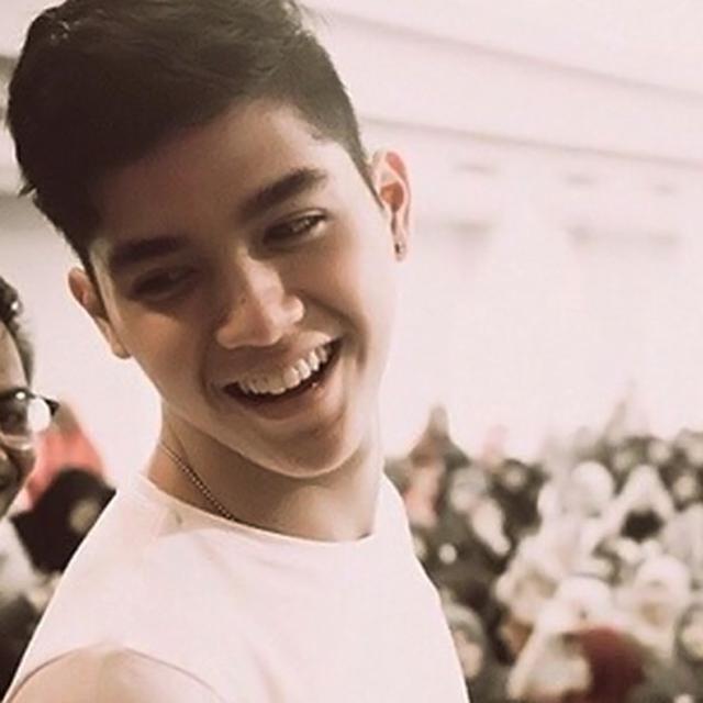 6 Artis Ini Ganteng Ganteng Kok Jomblo Showbiz Liputan6 Com